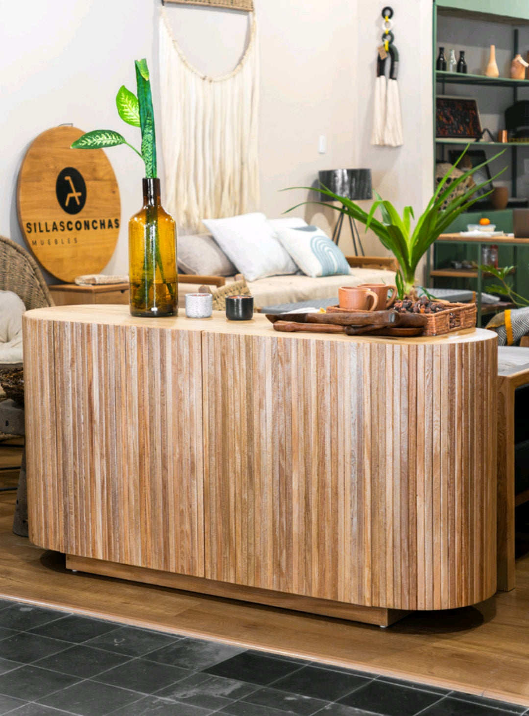 Credenza Acanalada